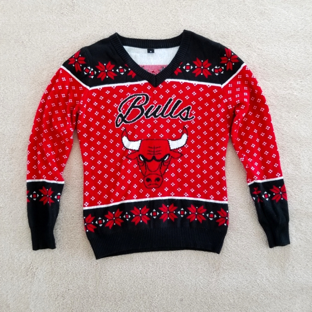 Chicago Bulls Christmas Holiday Winter Sweater Size M